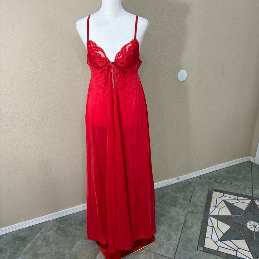 Frederick's of Hollywood Sz M Red Lace Sissy Chemise Gown Sexy Sleep Honeymoon